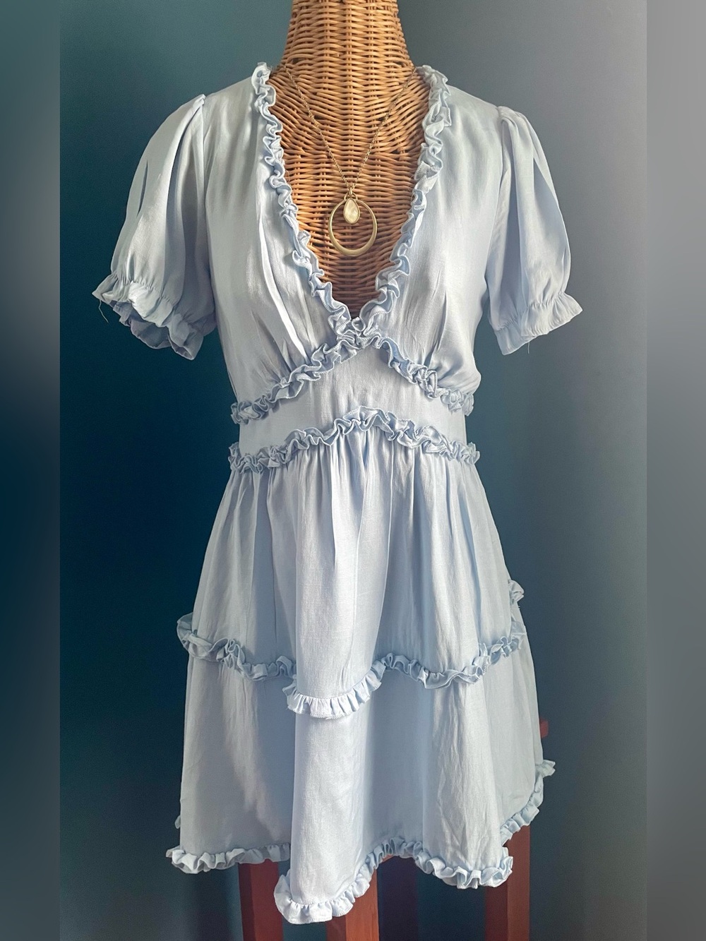Francesca Mi Ami Ruffle Light Blue Dress Deep V-Neck Tiered Skirt Size Medium